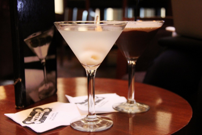 brasserie-SALLAGRIFFON-min_martini_bar_lychee_chocolate_alcohol_liquor_happy_hour_happy-910161